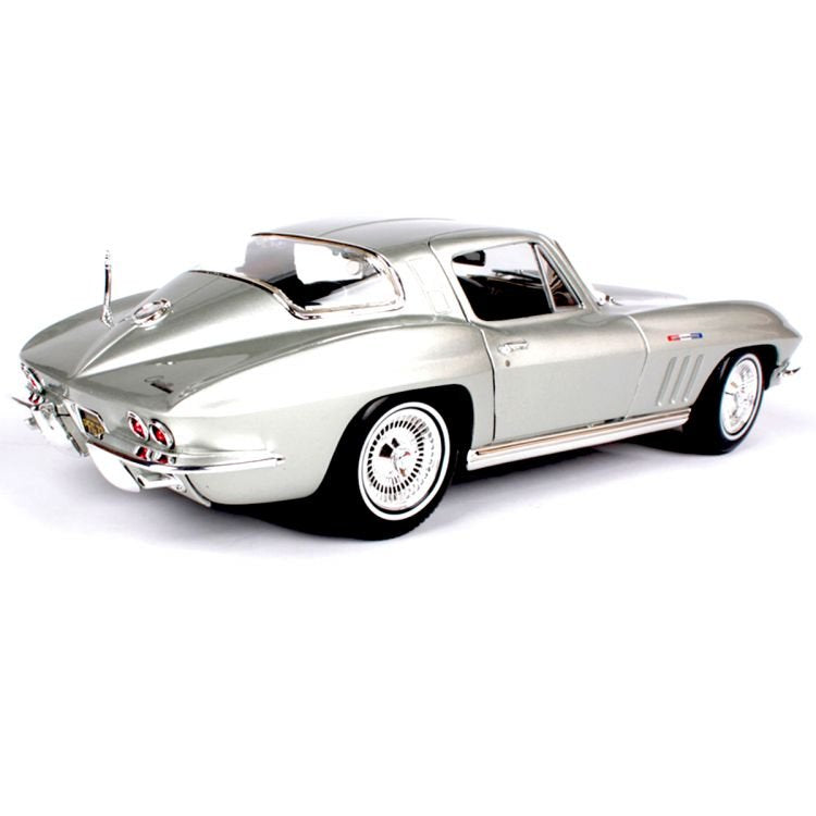 1:18 1965 Chevrolet Corvette