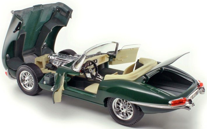 Bburago 1:18 Jaguar E Type Cabriolet 1961 Yeşil Model Araba