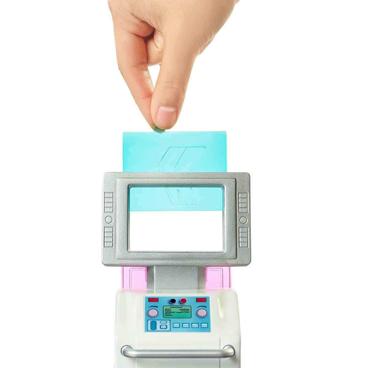 Barbie'nin Polikliniği Oyun Seti GTN61