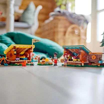 LEGO Friends Macera Kampı Şirin Kulübeler 42624