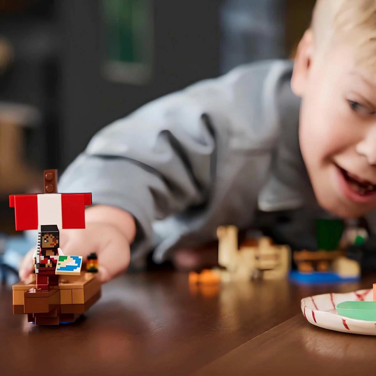 LEGO Minecraft Korsan Gemisi Yolculuğu 21259