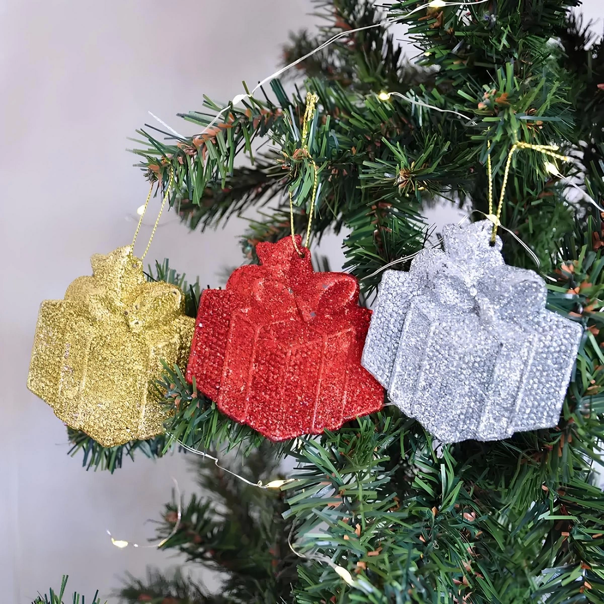 Simli Hediye Kutusu Yılbaşı Ağaç Süsü 3'lü